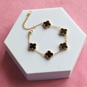 Silmarils Clover Bracelet for CENTRAL Women | Anti Tarnish Stainless Steel Gold Chain Bracelet
